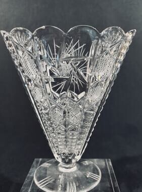 Vintage Cut Crystal Trumpet Vase With Scallop Rim Starburst Pedestal 7”